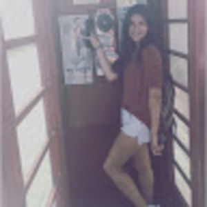 Meet your Posher, Crystal